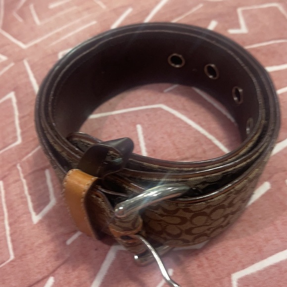 Women’s belt Coach - Picture 2 of 3